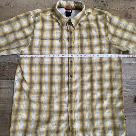 The North Face Plaid Buttondown Shirt Mens LARGE Yellow Gray - Picture 6 of 9